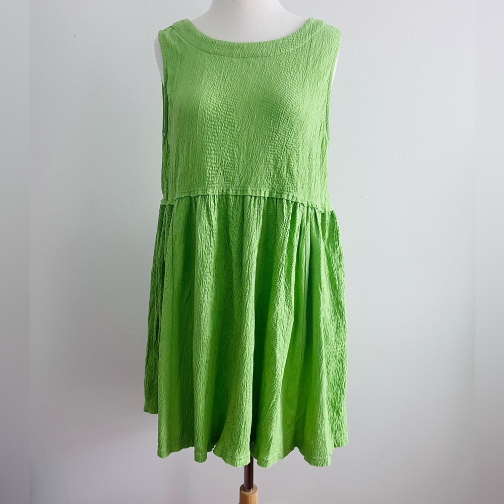Kori Green Sleeveless Dress with Pockets.  Small. NWOT.